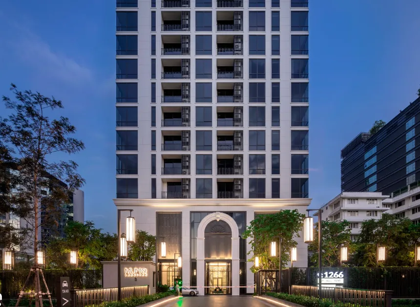 Muniq Langsuan thumbnail 2