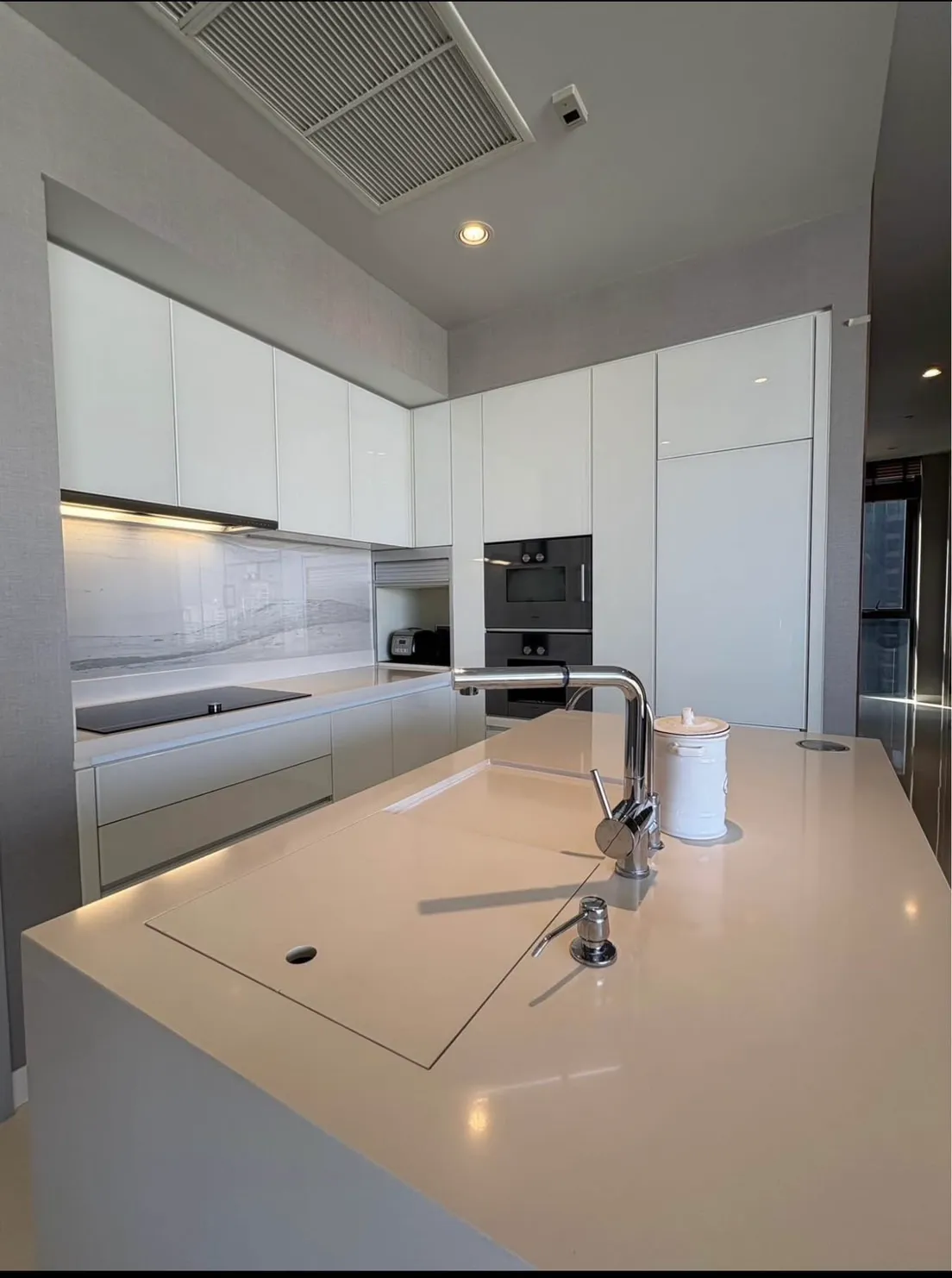 2 BD Unit for sale at VITTORIO Sukhumvit 39 thumbnail 9