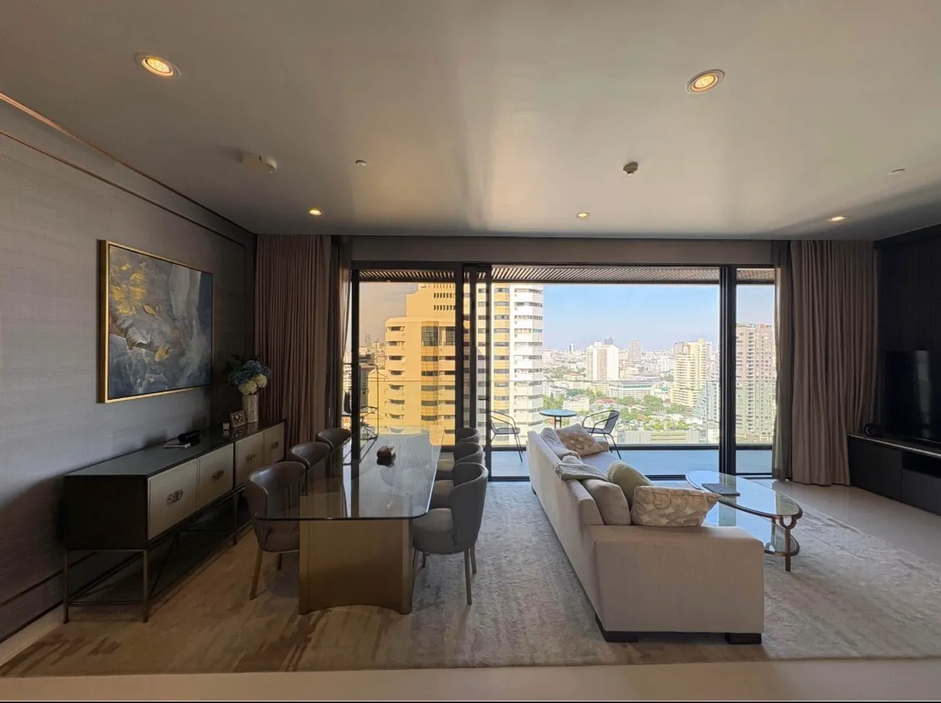 2 BD Unit for sale at VITTORIO Sukhumvit 39 thumbnail 3