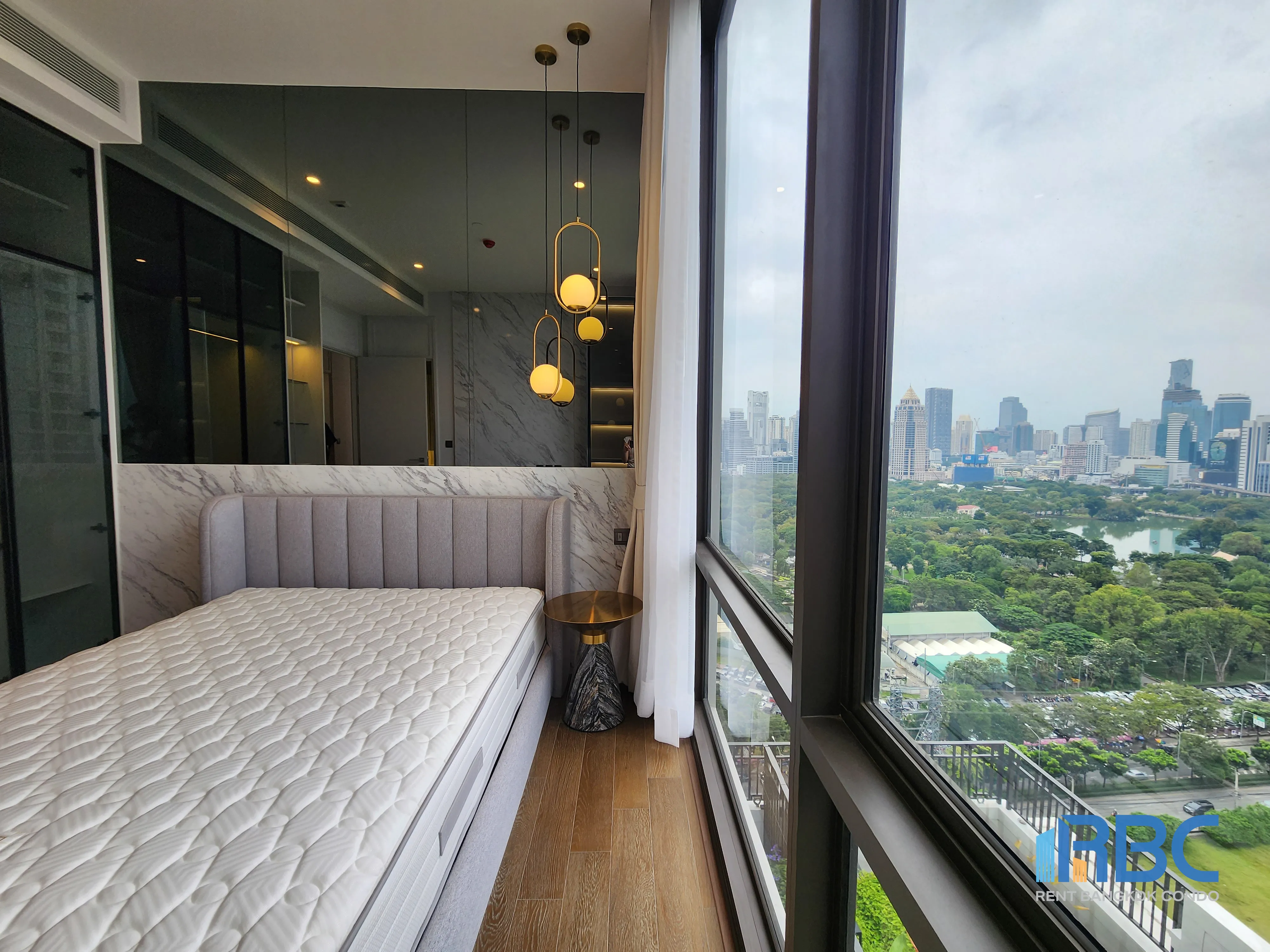 2 BD Unit for sale at Muniq Langsuan thumbnail 7