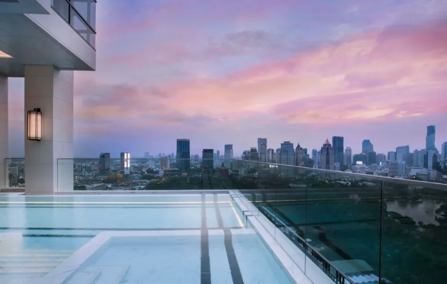 Muniq Langsuan thumbnail 3