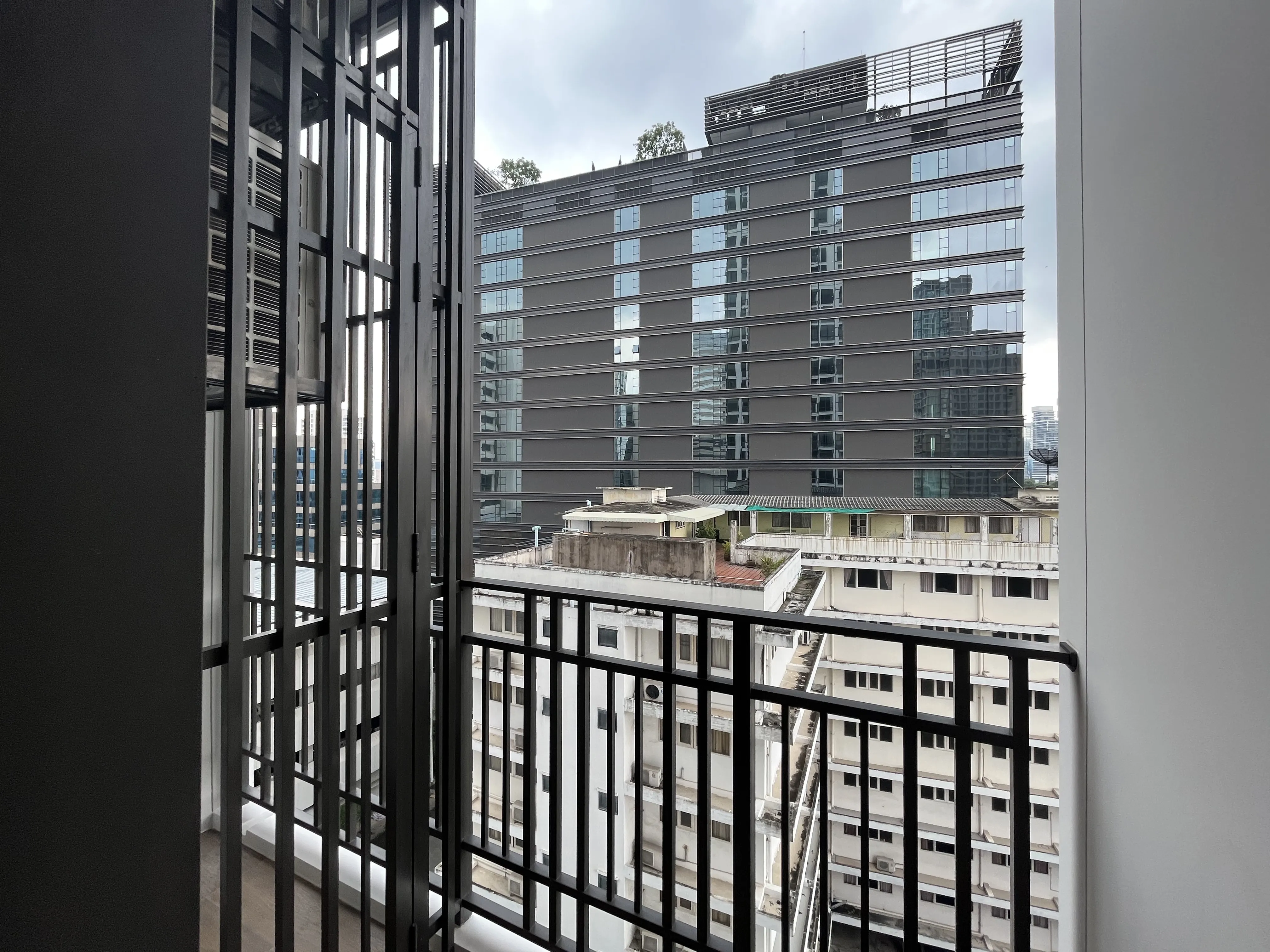 1 BD Unit for sale at Muniq Langsuan thumbnail 6