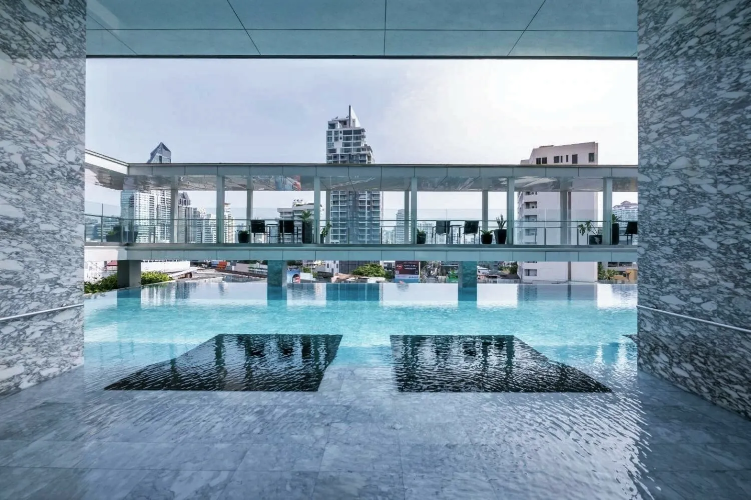 BEATNIQ Sukhumvit 32 thumbnail 2