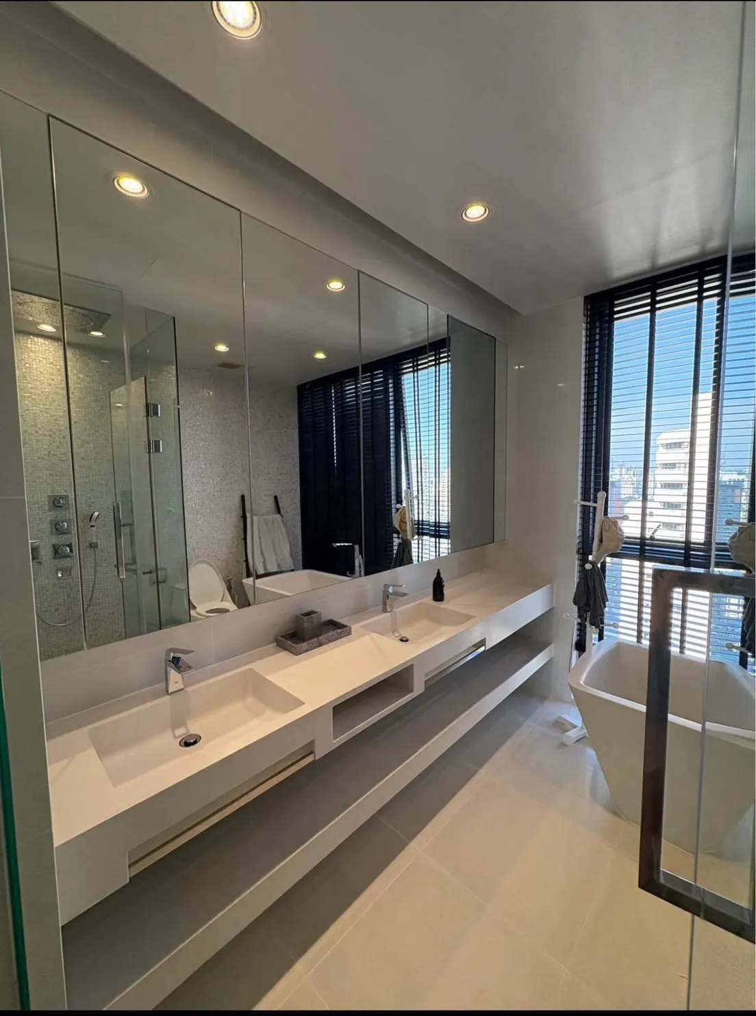 2 BD Unit for sale at VITTORIO Sukhumvit 39 thumbnail 15