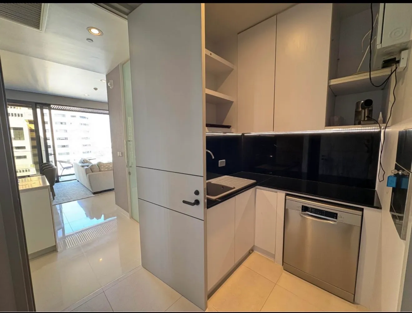 2 BD Unit for sale at VITTORIO Sukhumvit 39 thumbnail 12