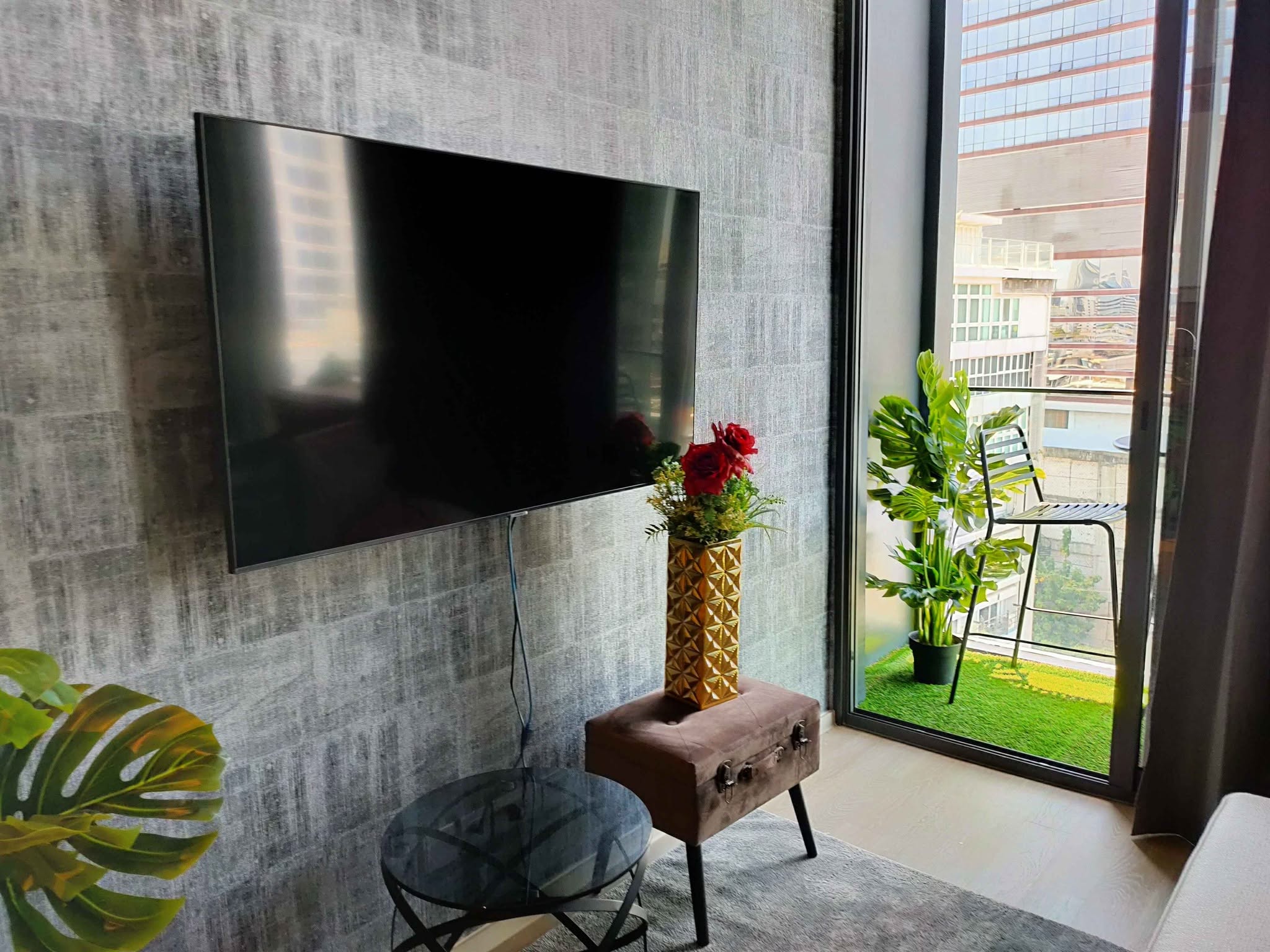 1BR at  Ashton Silom