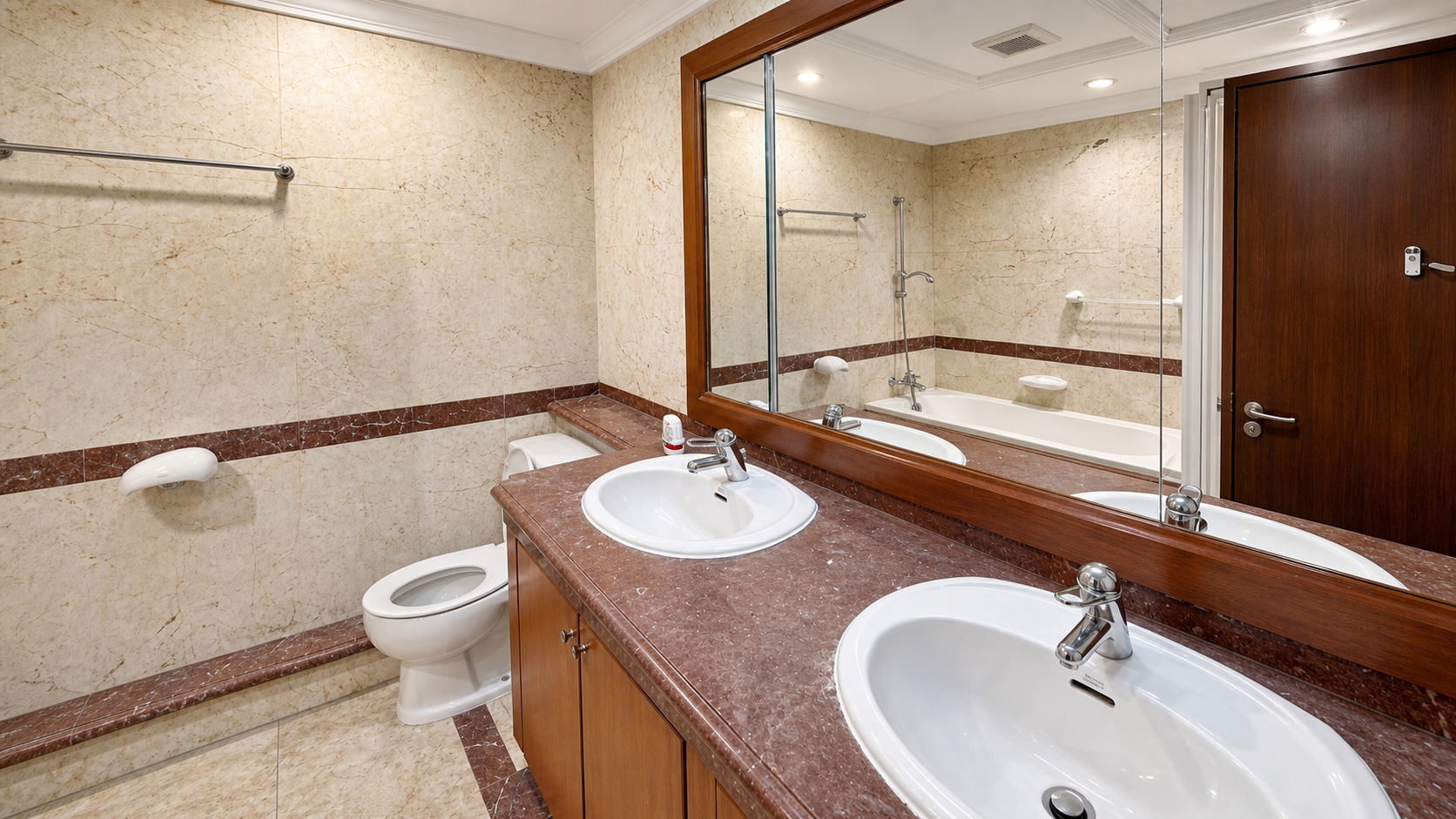 3BR at All Seasons Mansion