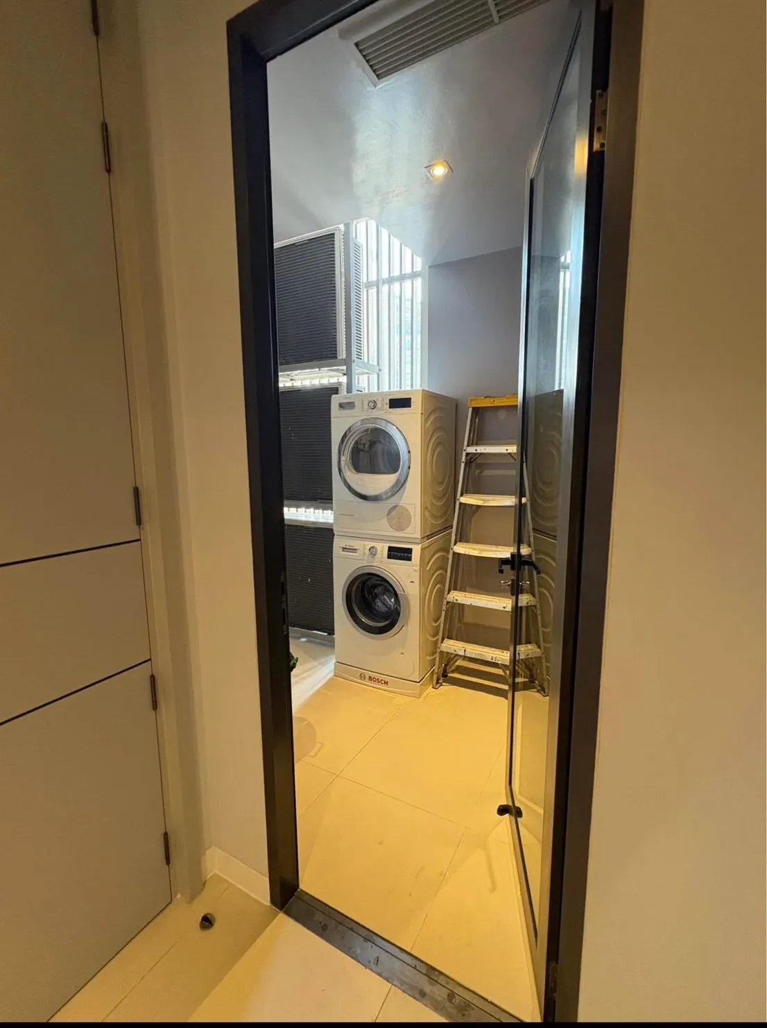 在VITTORIO Sukhumvit 39的2房公寓