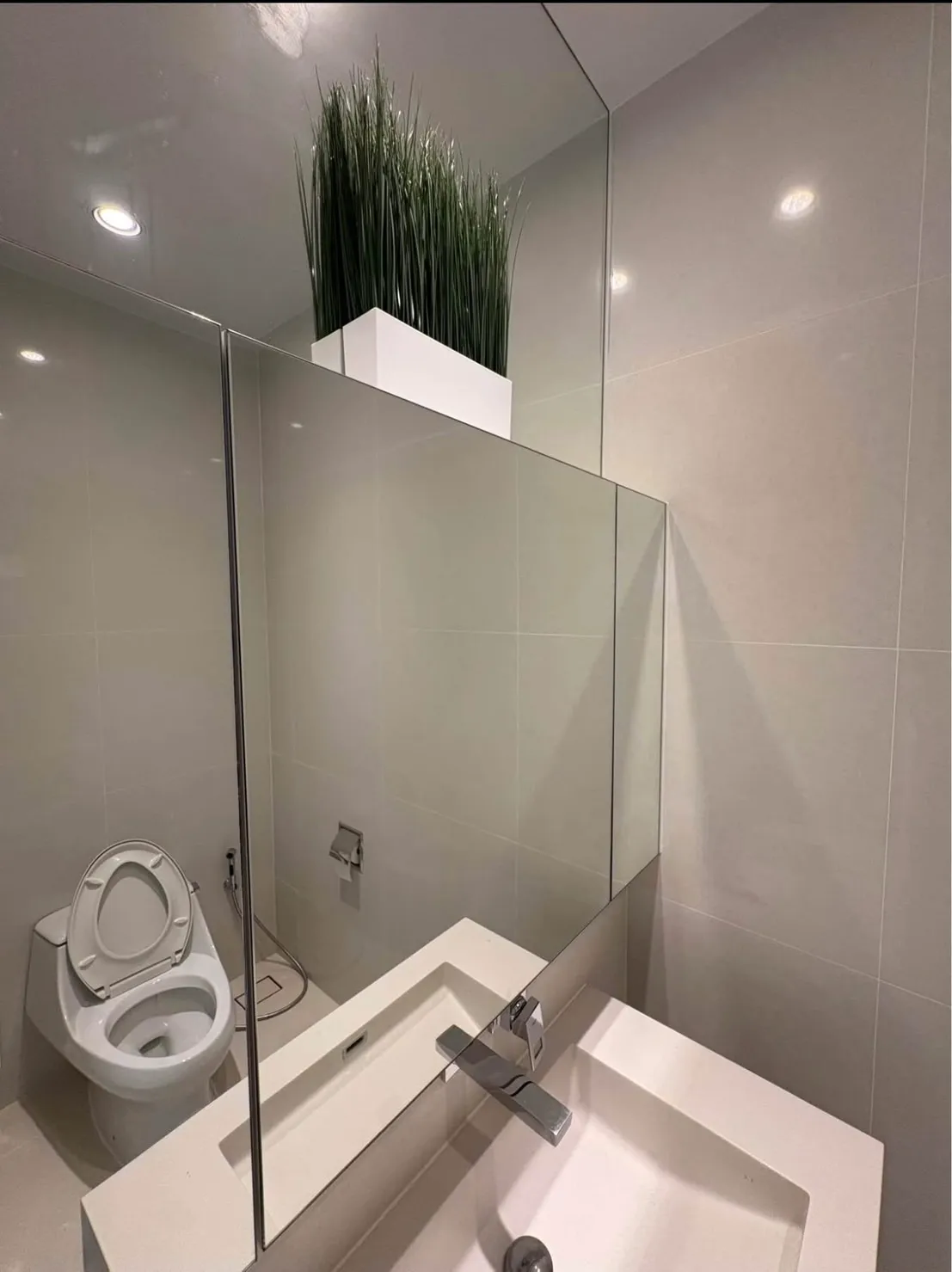 在VITTORIO Sukhumvit 39的2房公寓