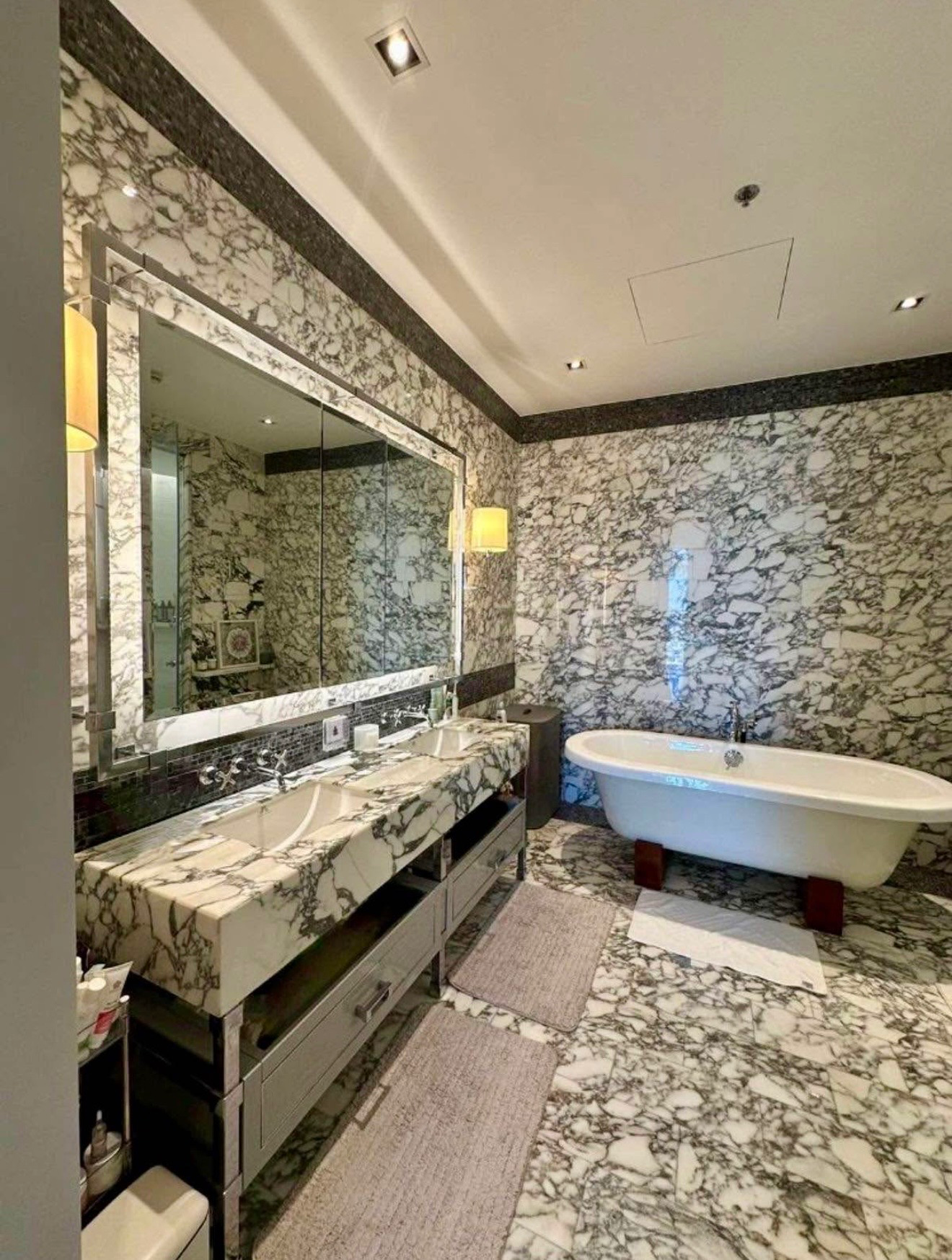 2 BD Unit for sale at The Ritz-Carlton Residences Bangkok