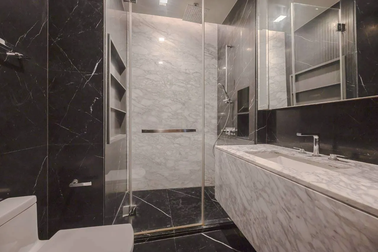 2 BD Unit for sale at The Monument Thonglor