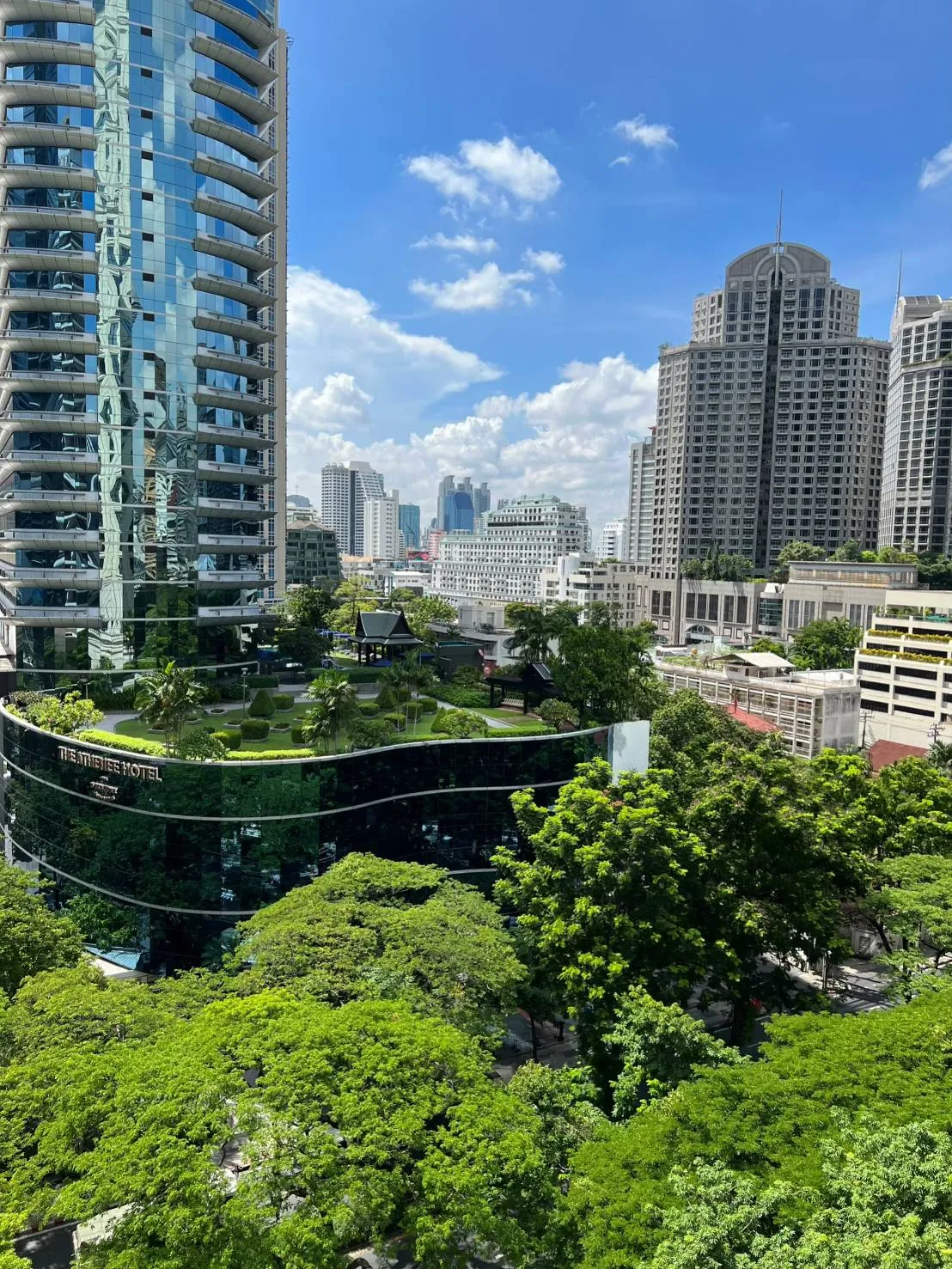 2 Bedrooms Unit at 98 Wireless