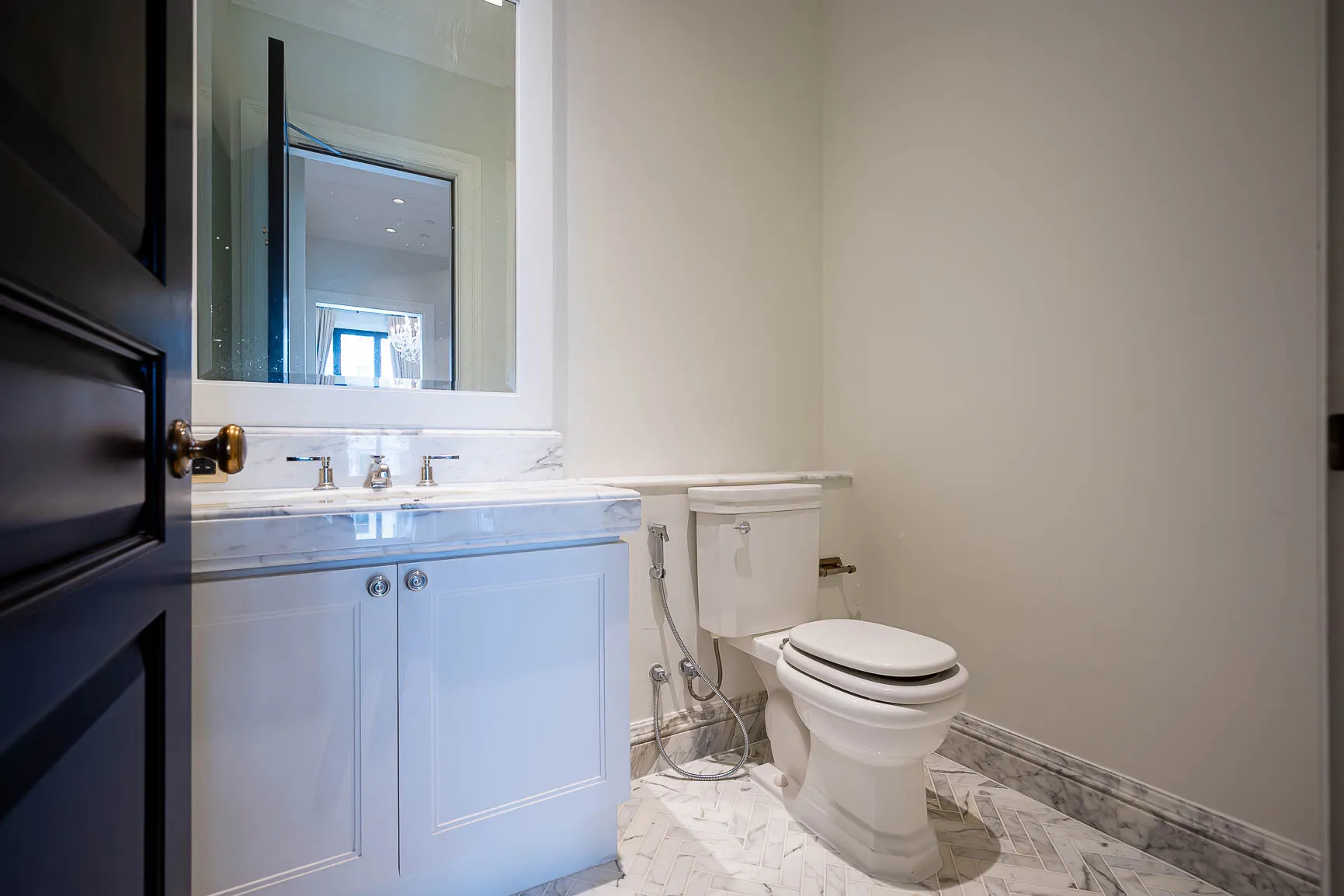 2 BD Unit for sale at 98 Wireless